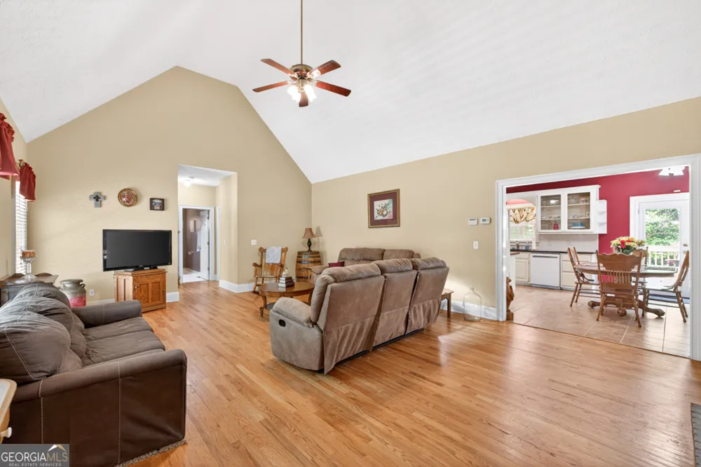 6 Adella LN Jefferson, GA 30549
