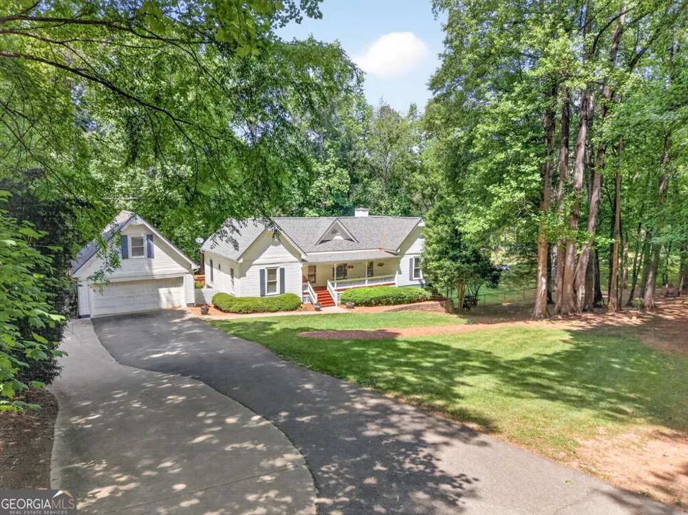 6 Adella LN Jefferson, GA 30549