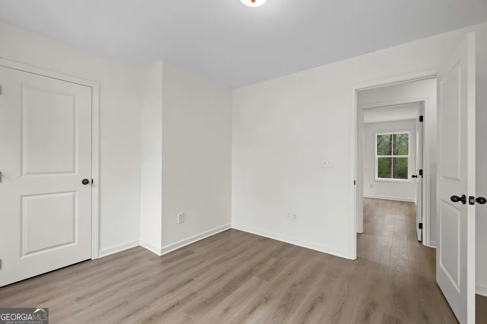 37 Ray ST Newnan, GA 30263