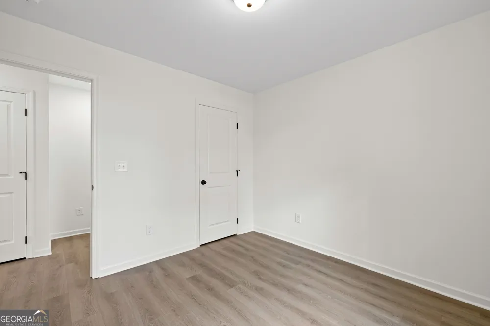 37 Ray ST Newnan, GA 30263