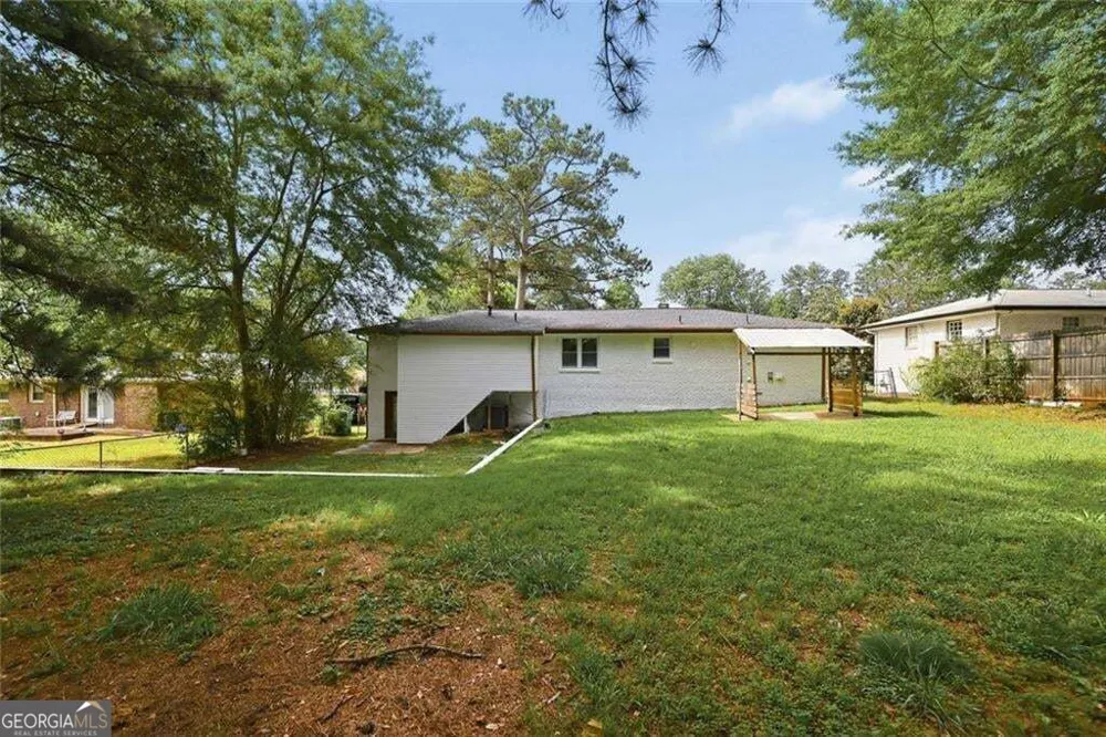 501 Pineview DR SE Smyrna, GA 30082