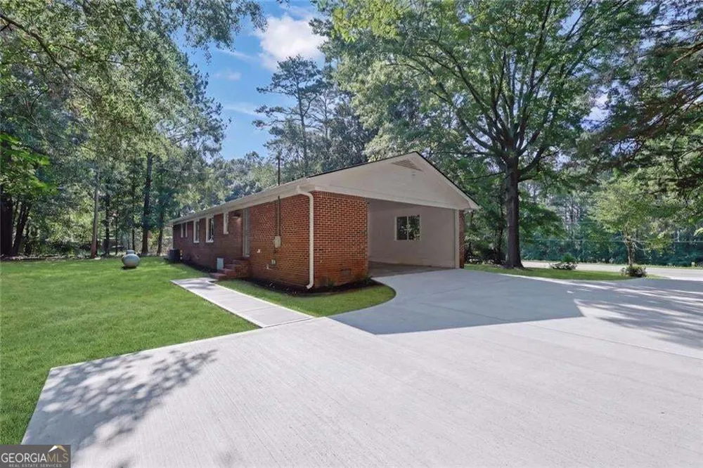 1924 Mountain Creek Church RD NW Monroe, GA 30656