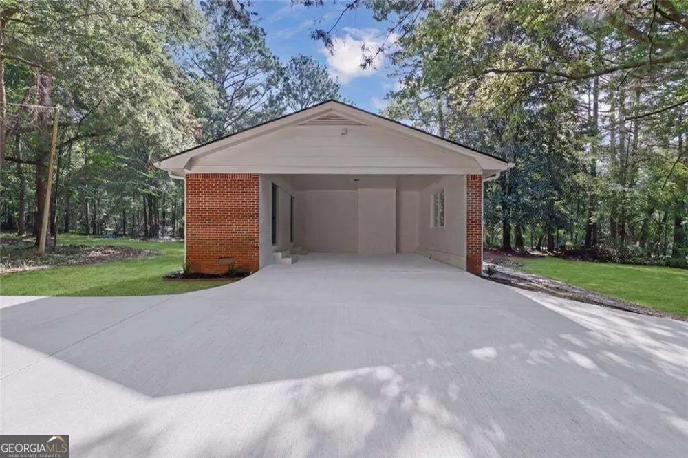1924 Mountain Creek Church RD NW Monroe, GA 30656