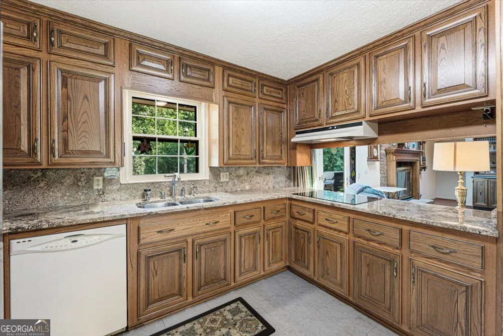 2950 Foothill TRL Marietta, GA 30066