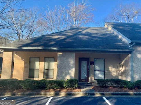 875 Old Roswell RD