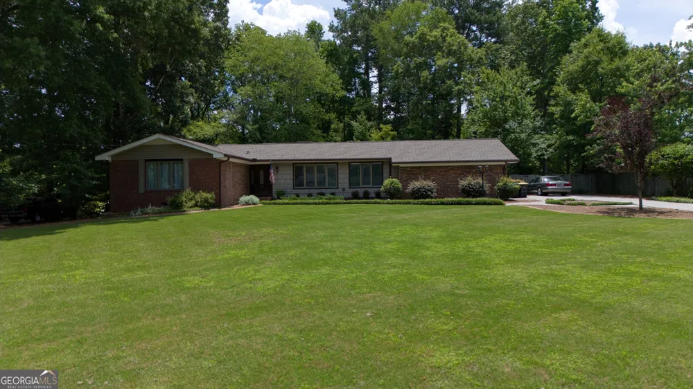 109 Rollingwood CIR NW Rome, GA 30165