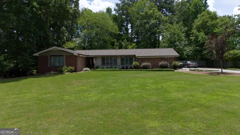 109 Rollingwood CIR NW