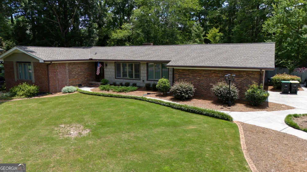 109 Rollingwood CIR NW Rome, GA 30165