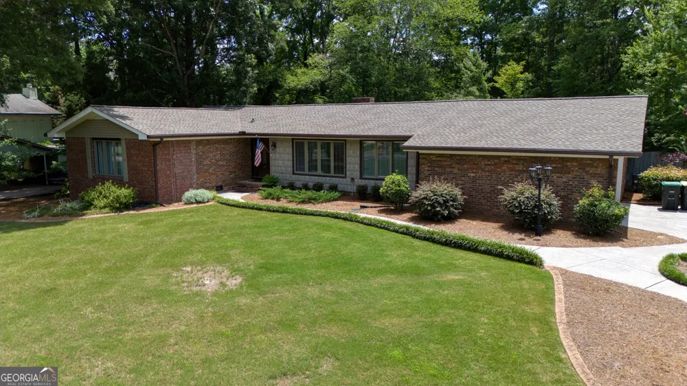 109 Rollingwood CIR NW Rome, GA 30165