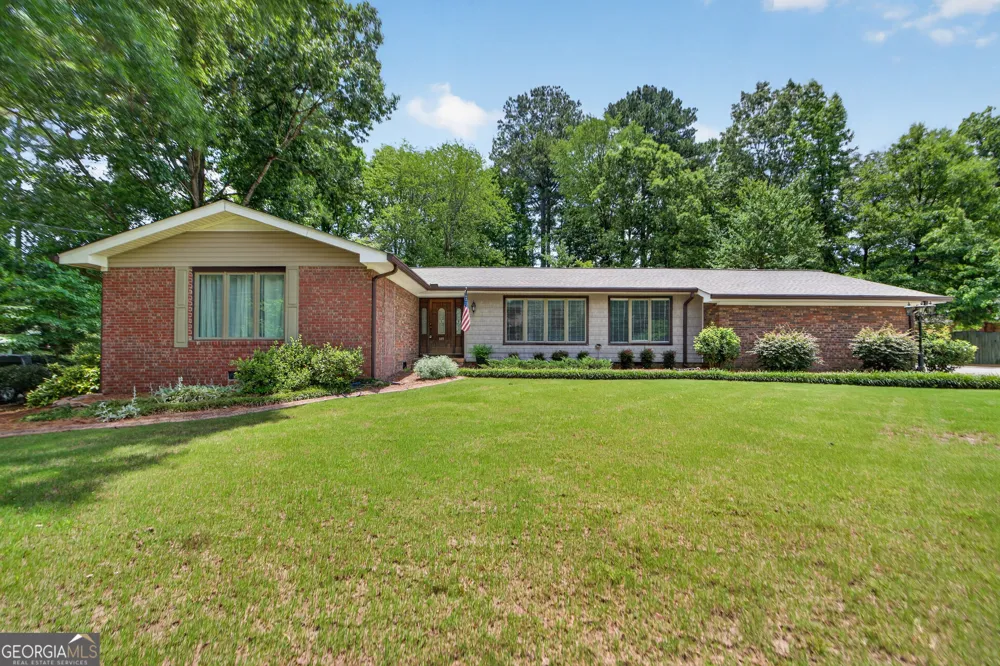 109 Rollingwood CIR NW Rome, GA 30165
