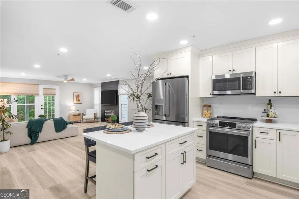 5061 Avalon DR Alpharetta, GA 30005