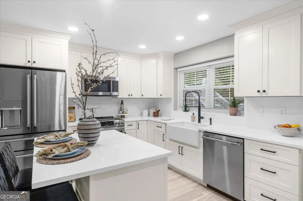 5061 Avalon DR Alpharetta, GA 30005