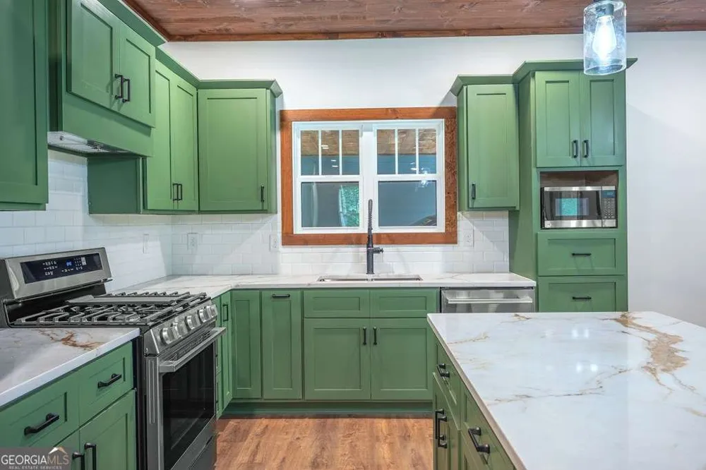 25 Katie Haven RD Morganton, GA 30560