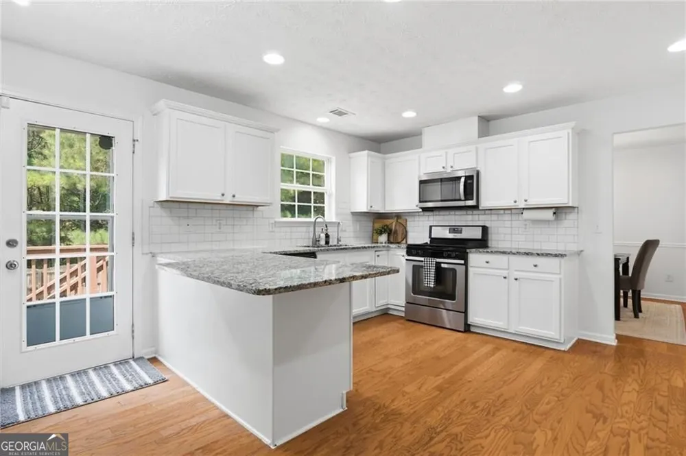 5492 Skylar Creek LN Buford, GA 30518