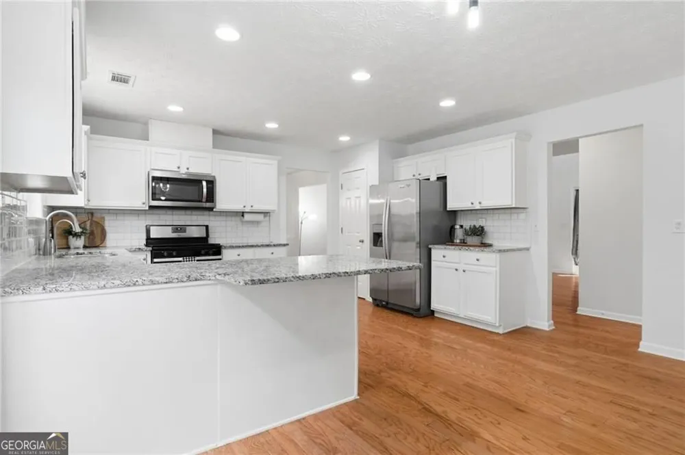 5492 Skylar Creek LN Buford, GA 30518