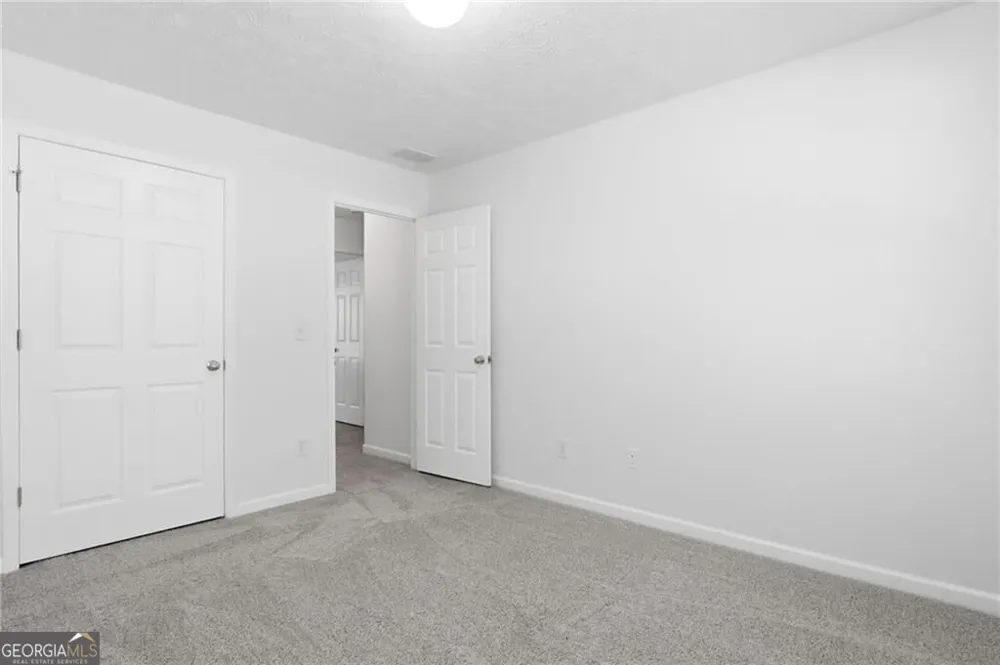 5492 Skylar Creek LN Buford, GA 30518