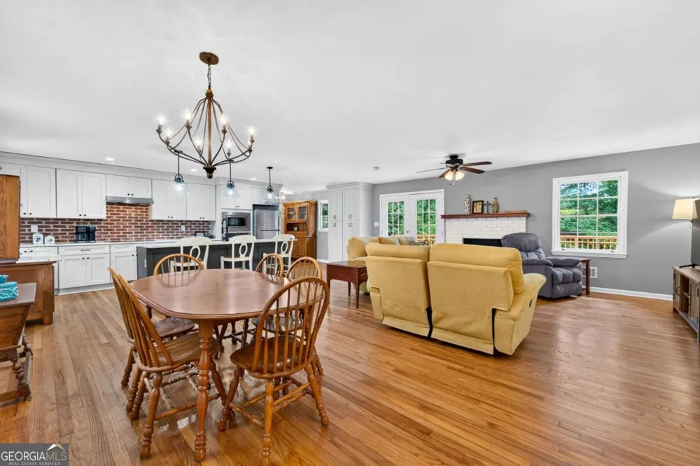 106 St James CT Athens, GA 30606