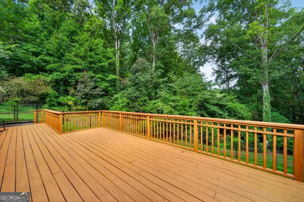 106 St James CT Athens, GA 30606
