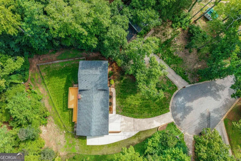 106 St James CT Athens, GA 30606