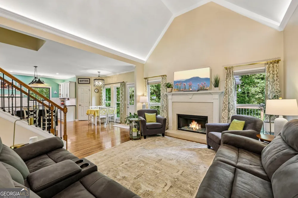 508 Woodbrook LN Canton, GA 30114