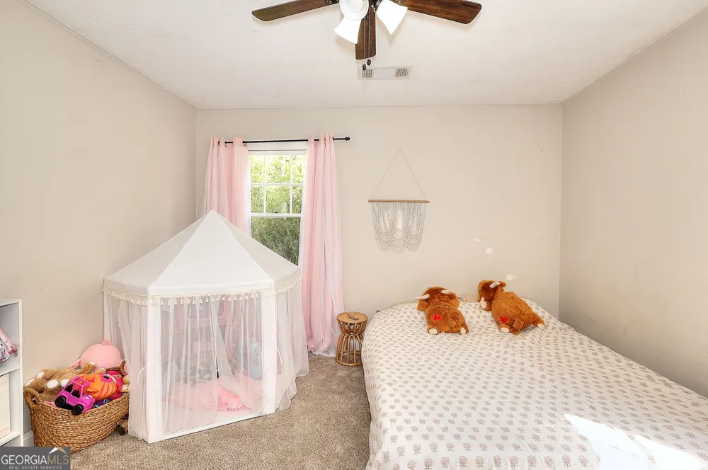 186 S Forest AVE Social Circle, GA 30025