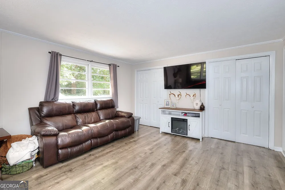 186 S Forest AVE Social Circle, GA 30025