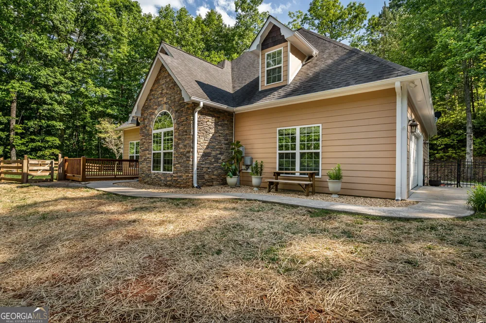 201 Oakawana TRL Blue Ridge, GA 30513