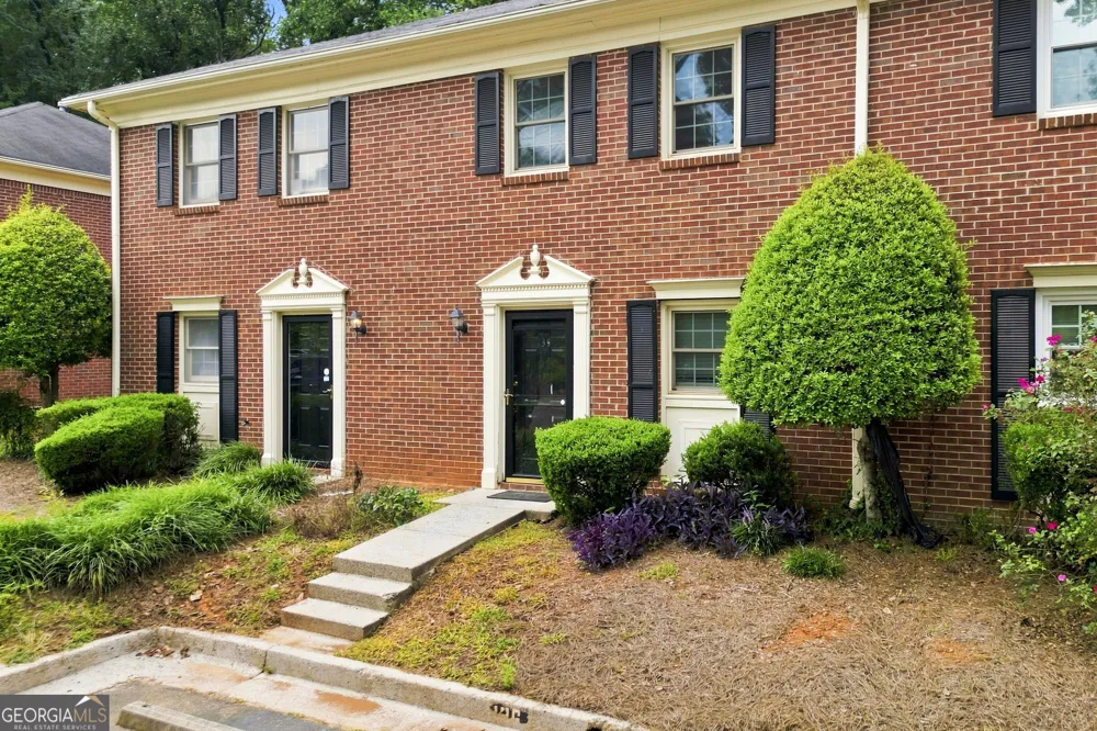 135 Sterling CT Alpharetta, GA 30004