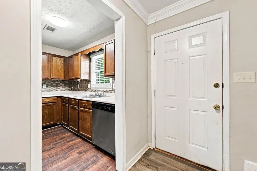 135 Sterling CT Alpharetta, GA 30004