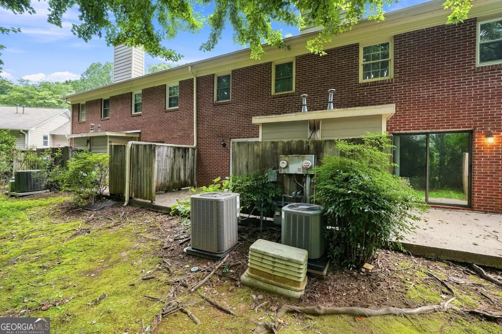 135 Sterling CT Alpharetta, GA 30004