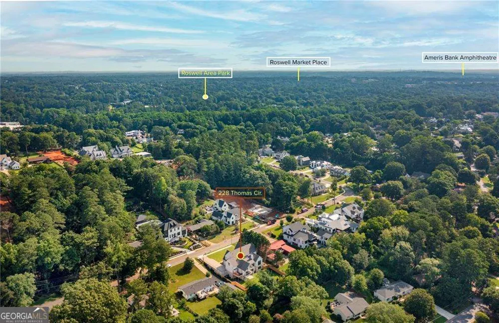 228 Thomas CIR Roswell, GA 30075