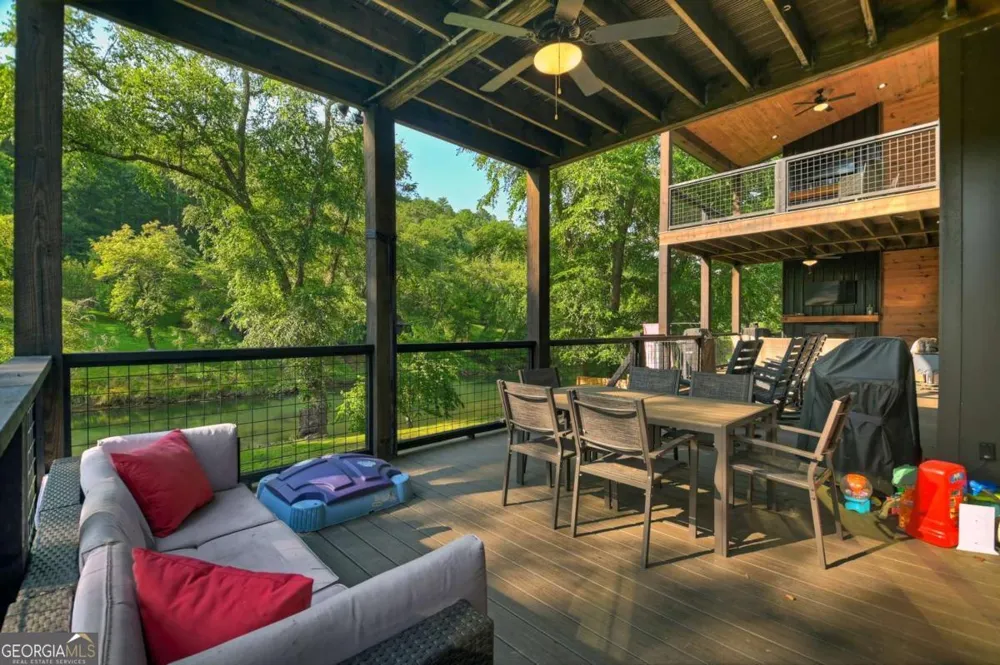60 Hiles Hatch LN Blue Ridge, GA 30513