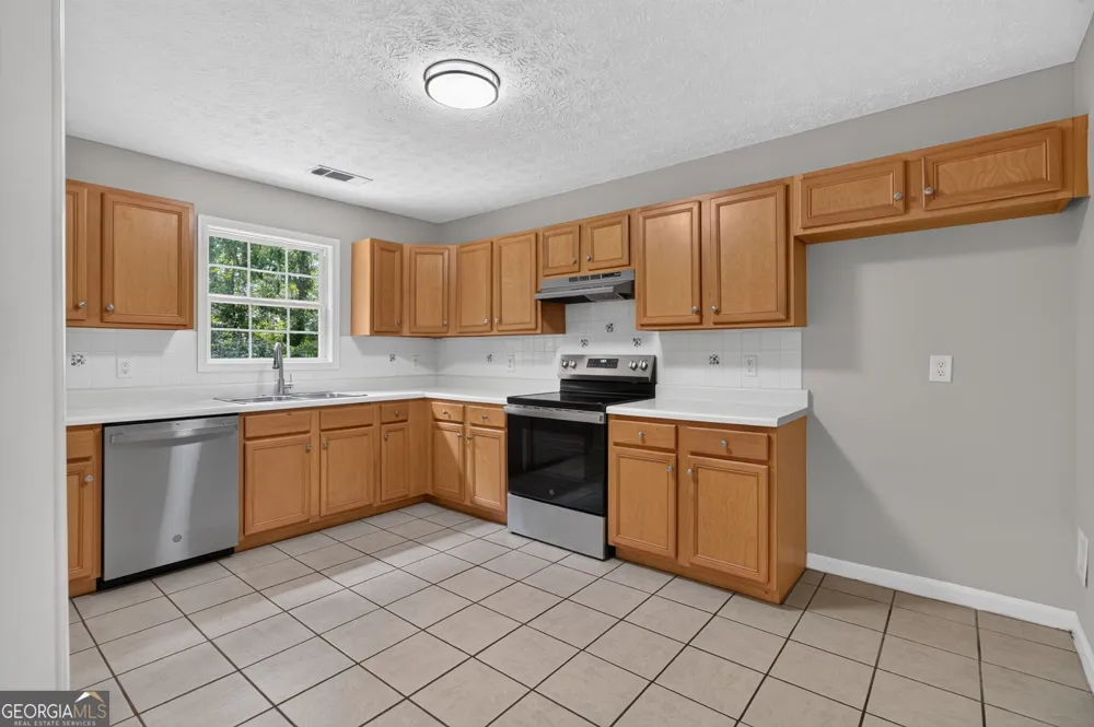 4025 Hemingway DR Monroe, GA 30656