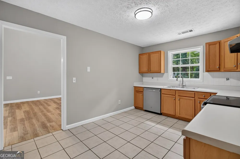 4025 Hemingway DR Monroe, GA 30656