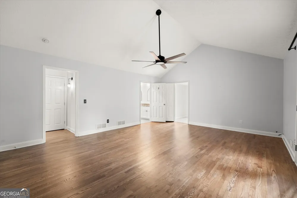 560 Saddle Creek CIR Roswell, GA 30076