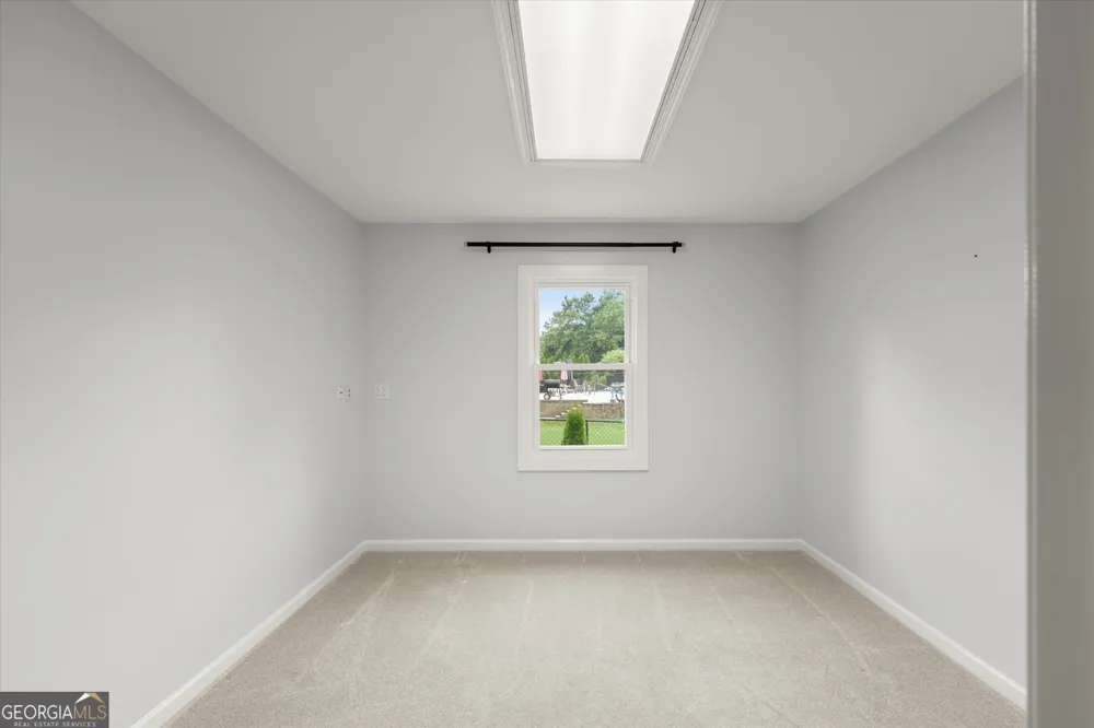 560 Saddle Creek CIR Roswell, GA 30076