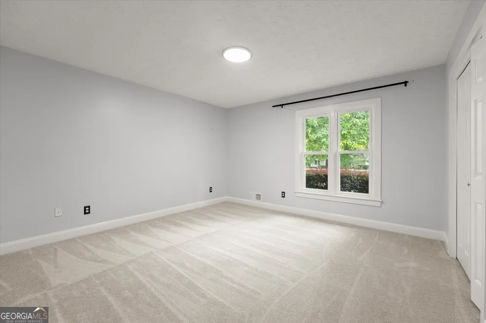 560 Saddle Creek CIR Roswell, GA 30076