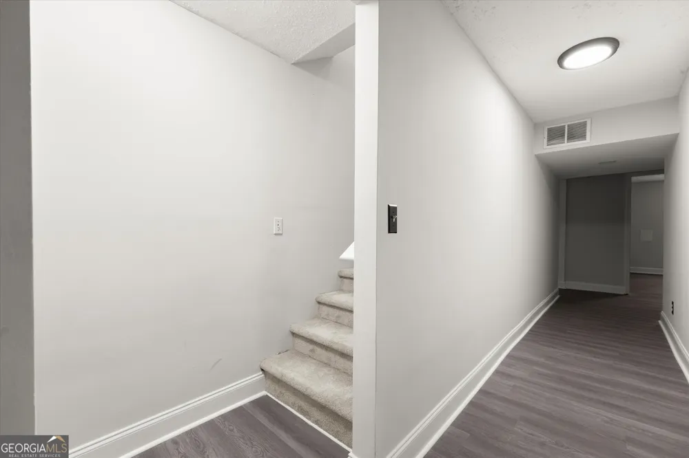 560 Saddle Creek CIR Roswell, GA 30076