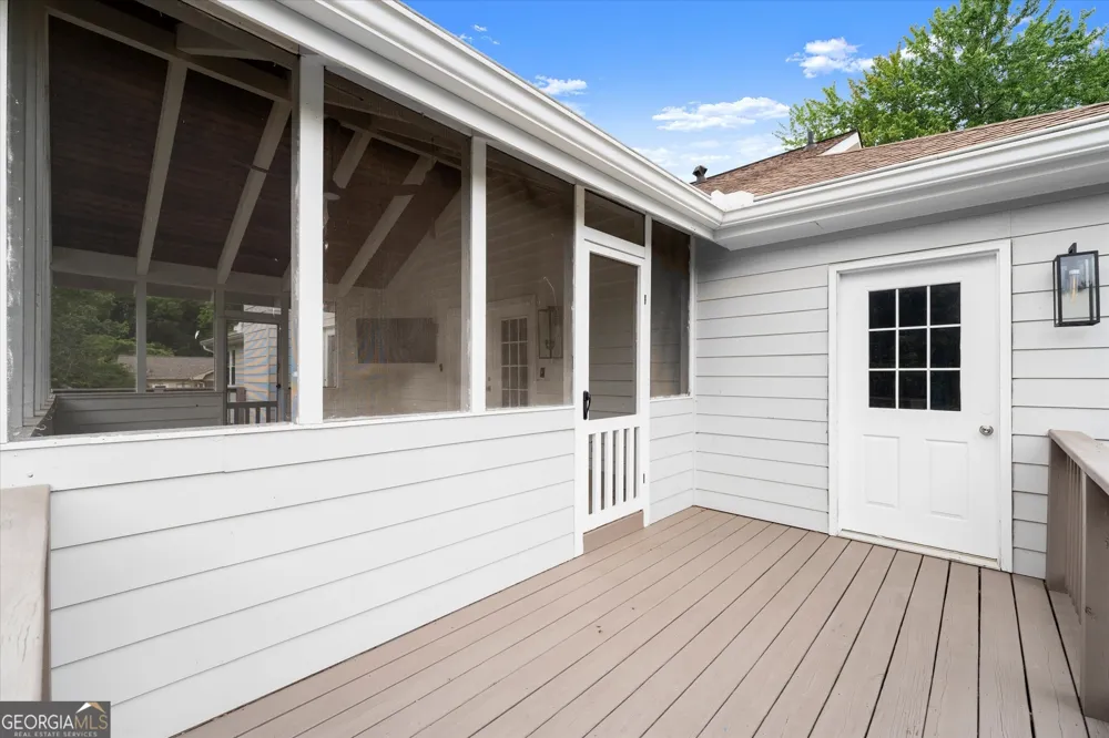 560 Saddle Creek CIR Roswell, GA 30076
