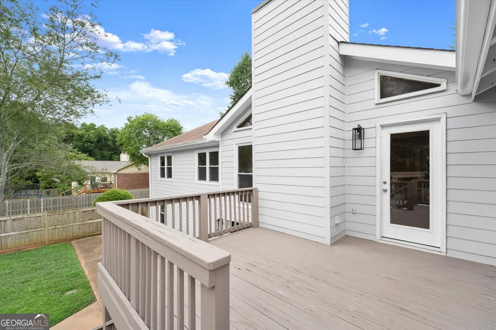 560 Saddle Creek CIR Roswell, GA 30076