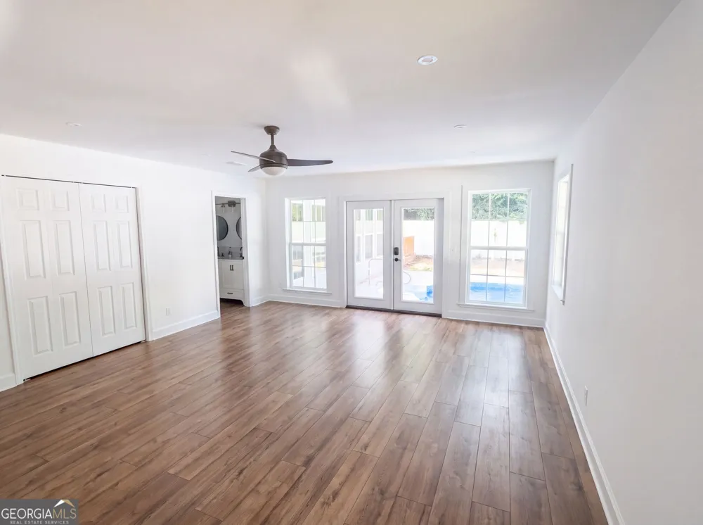 1625 Windsor DR Waycross, GA 31501