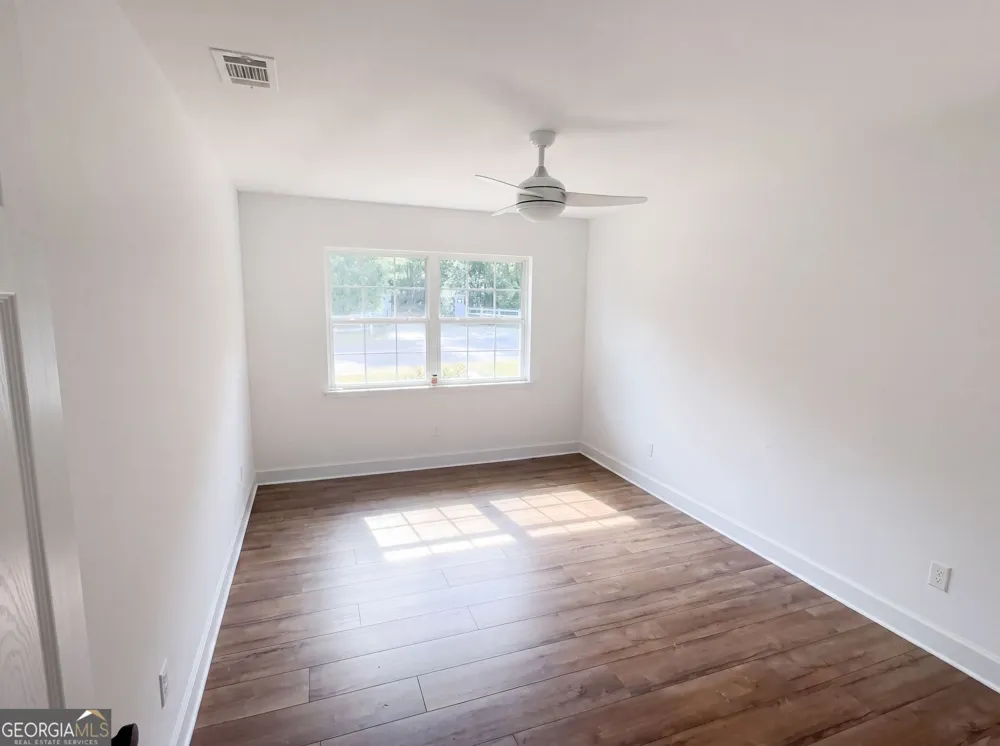 1625 Windsor DR Waycross, GA 31501