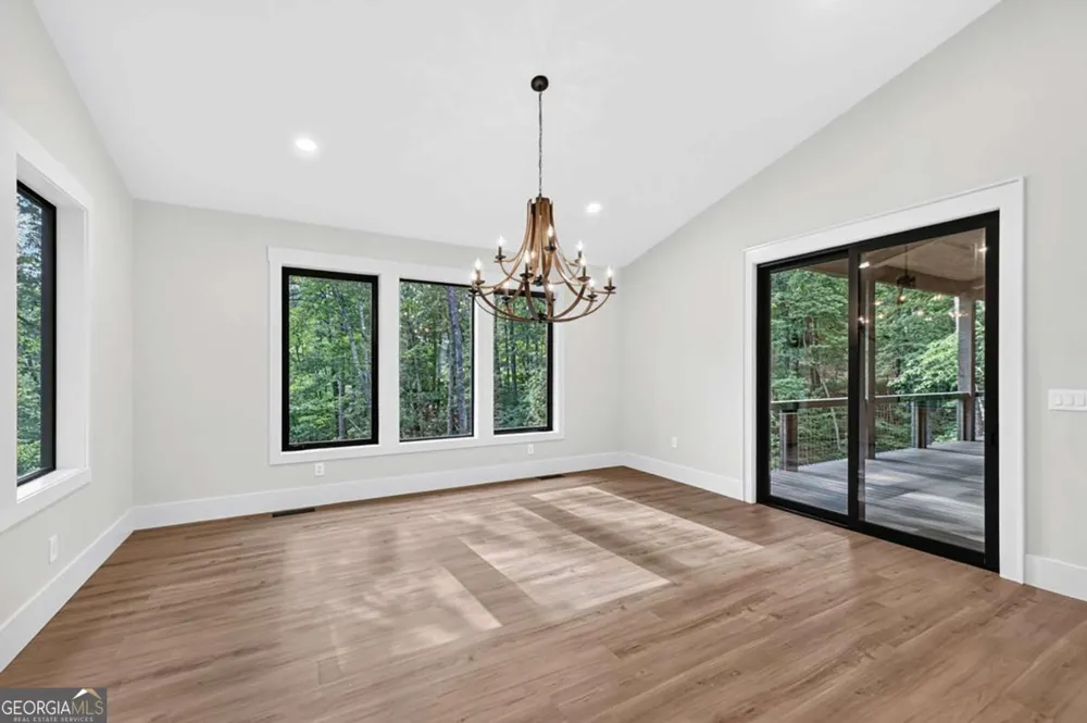 412 Mountain Tops CIR Blue Ridge, GA 30513
