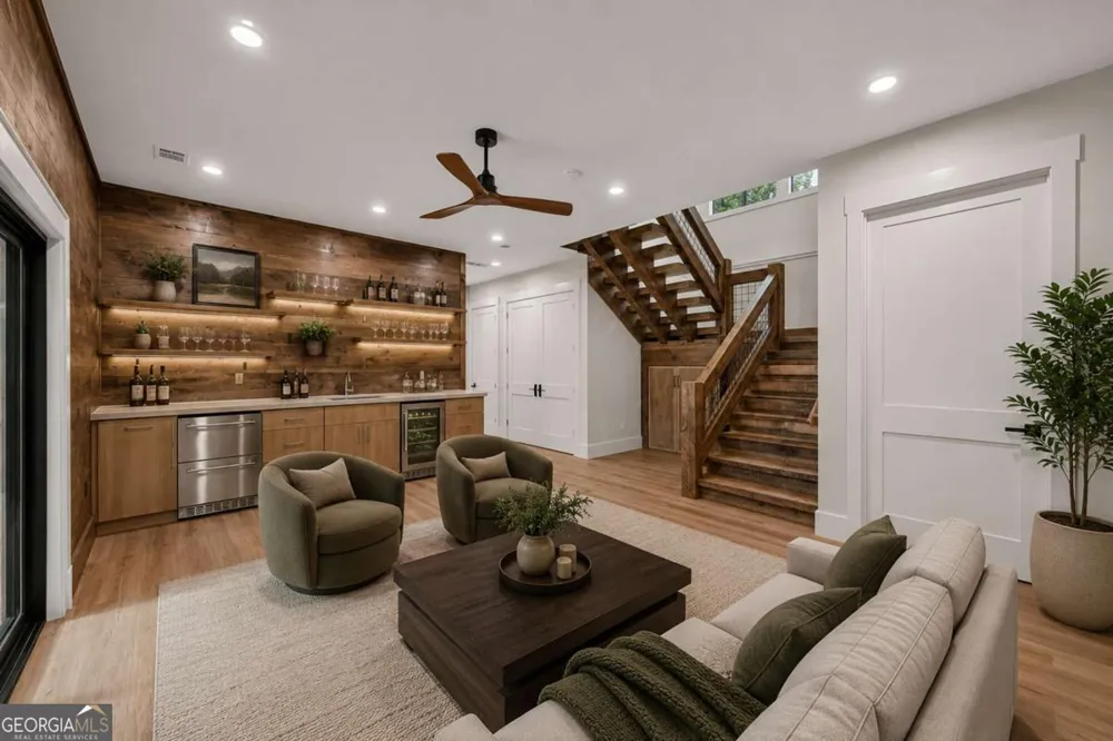 412 Mountain Tops CIR Blue Ridge, GA 30513