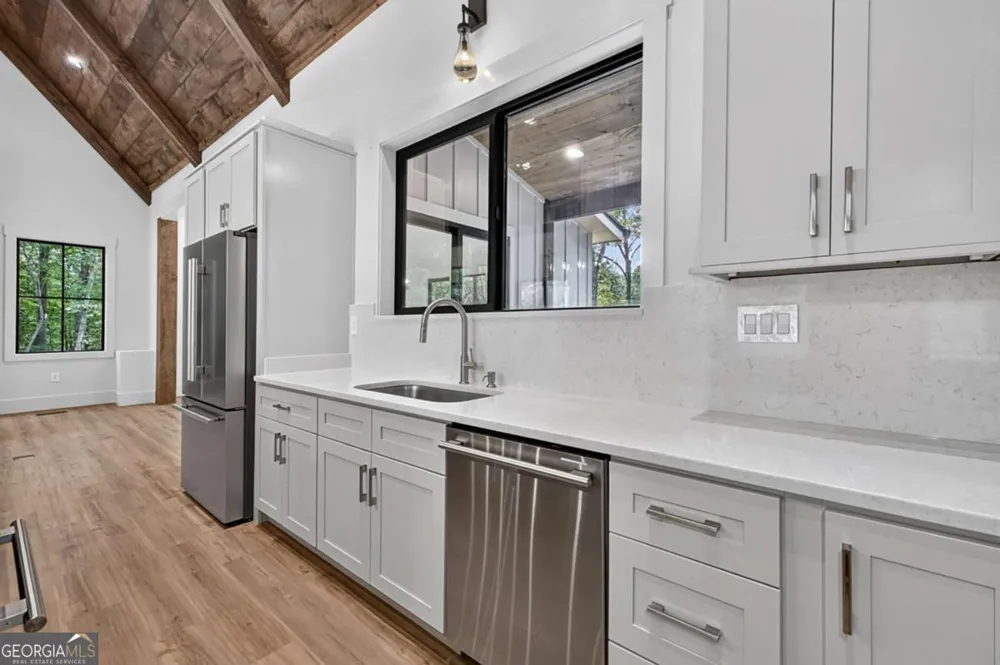 412 Mountain Tops CIR Blue Ridge, GA 30513