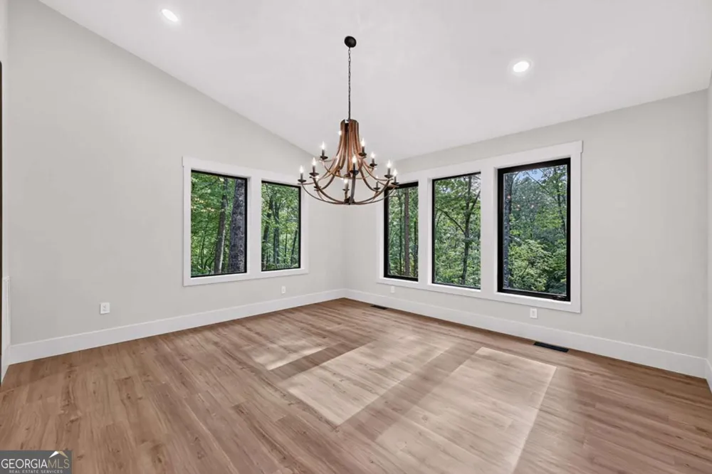 412 Mountain Tops CIR Blue Ridge, GA 30513