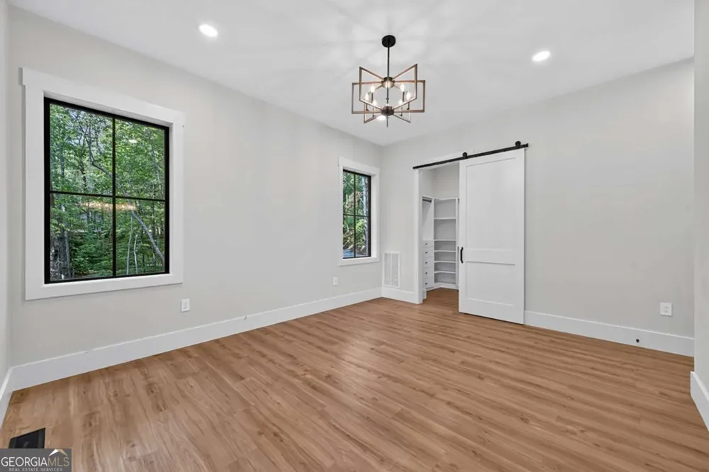 412 Mountain Tops CIR Blue Ridge, GA 30513