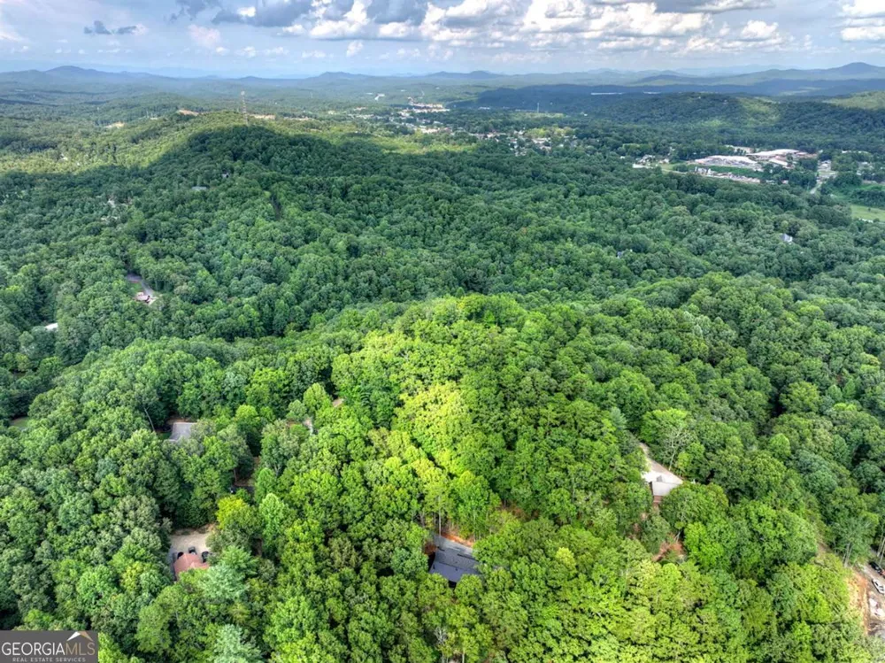 412 Mountain Tops CIR Blue Ridge, GA 30513