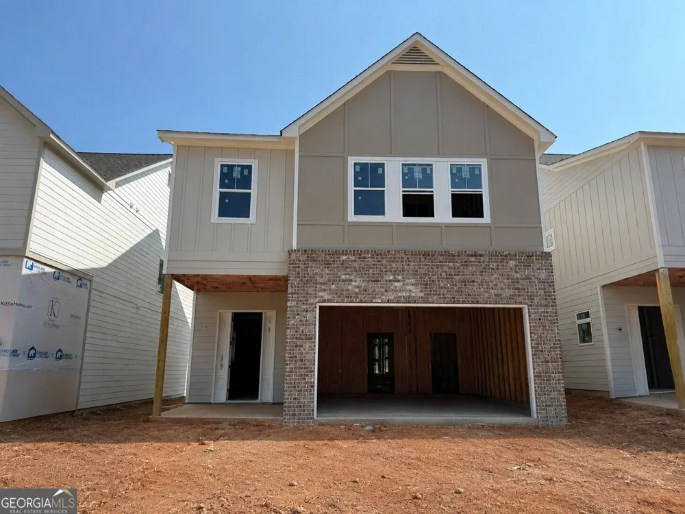 134 Dewey RD Lilburn, GA 30047