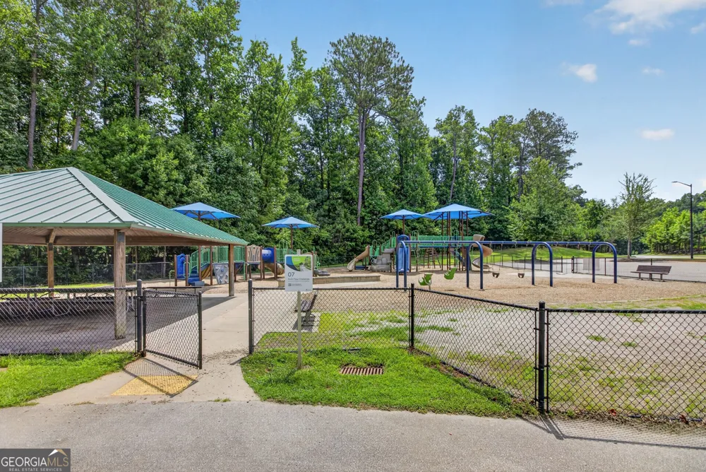 144 Dewey RD Lilburn, GA 30047